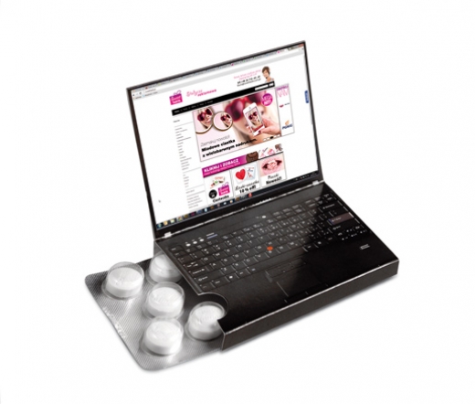 Mini laptop z miętówkami